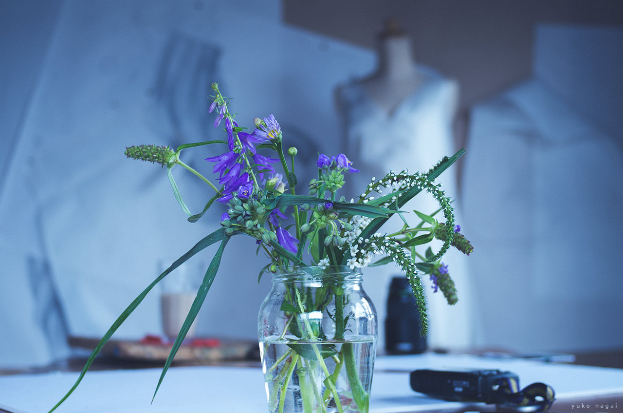 A flower bouquet in art studio.